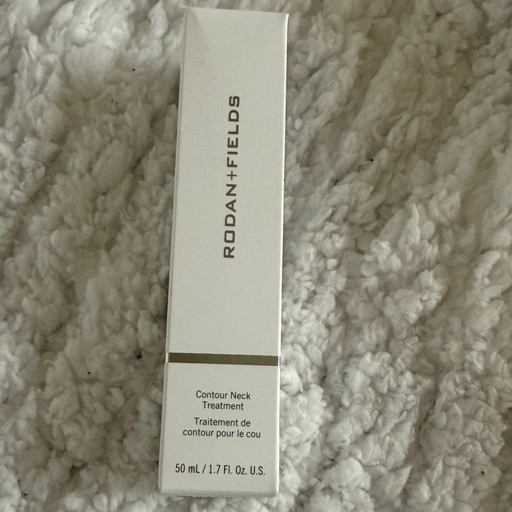 Rodan + Fields Contour Neck Treatment